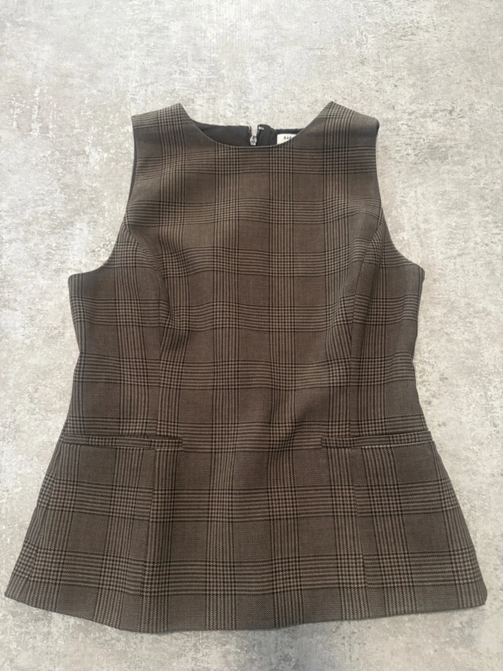 Babaton Aritzia Bellevue Top TYSON CHK BROWN/TAUP Size 6 - Picture 2 of 4